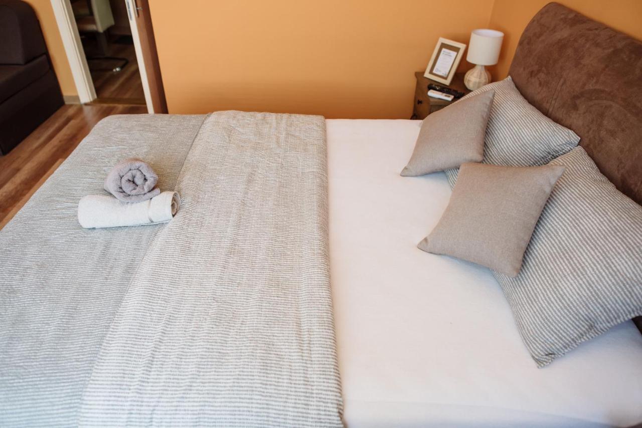 Апартаменты Lara Apartman Суботица Экстерьер фото